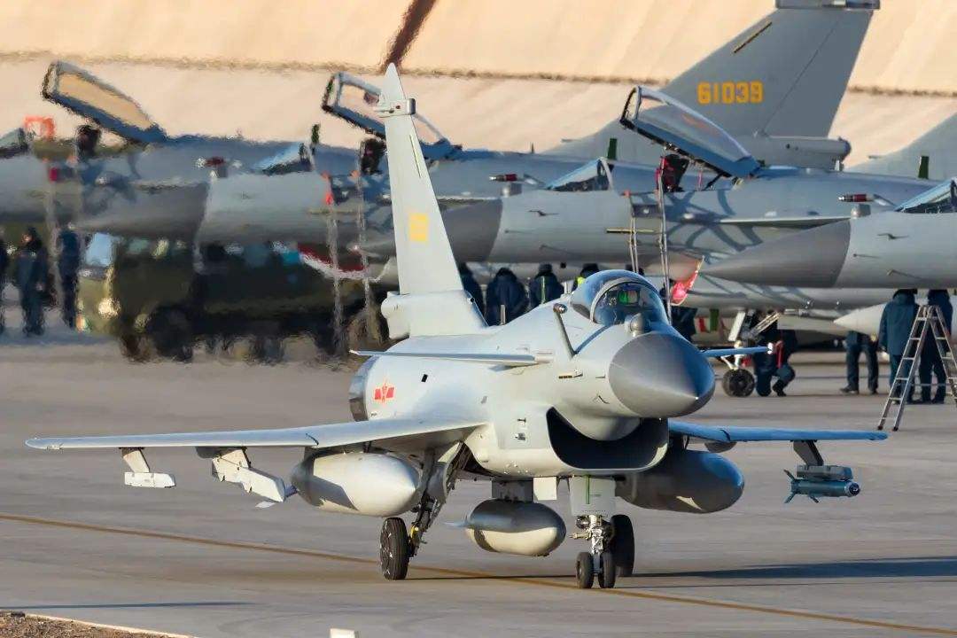 伊朗为何最后还是选择苏35,伊朗为何放弃歼10和苏35