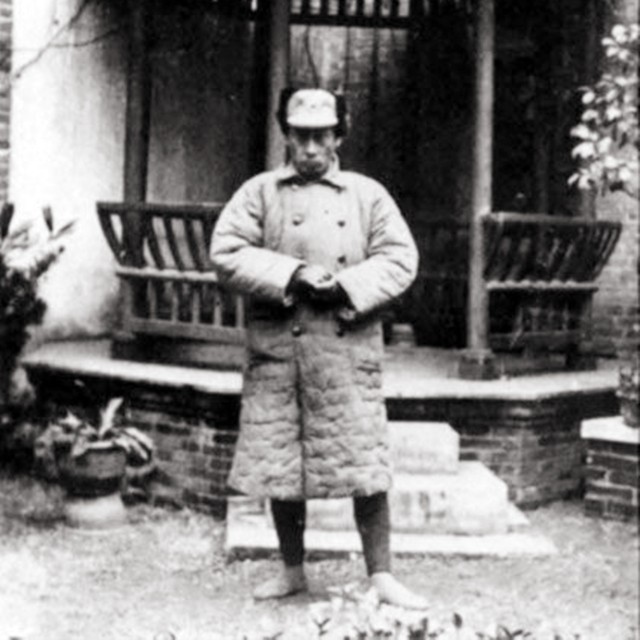 1934年长征前，陈毅找到*德朱**：我还要指挥作战，请不要把我留下