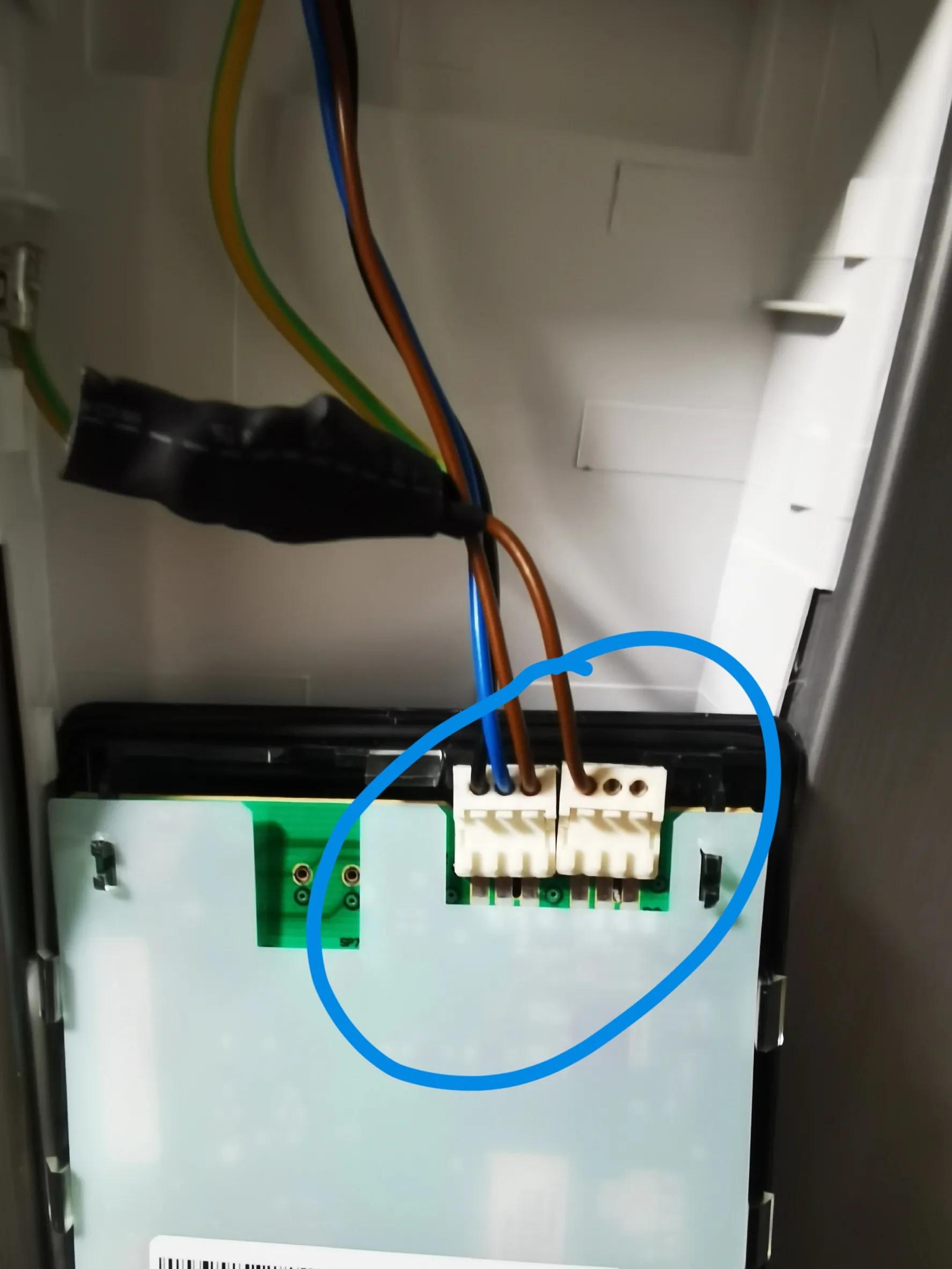 西门子双开门冰箱显示屏没反应,西门子冰箱触摸板失灵