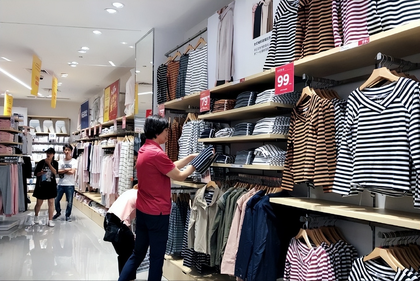 现在为什么品牌服饰这么多假货,哪些品牌的衣服假货比较多