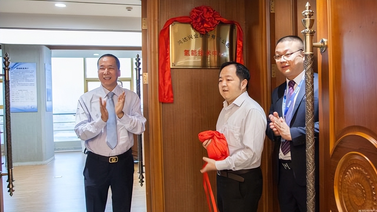 周奕丰现在身价多少,潮商会会长周奕丰身价多少亿