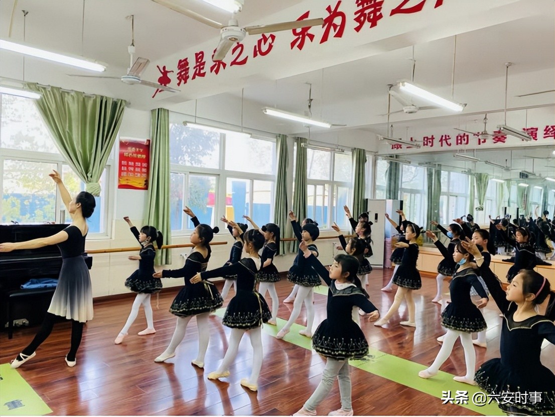 喜报！六安市丰安小学“快乐足球”俱乐部和红领巾手工坊课后服务项目被评为“六安市课后服务精品项目”