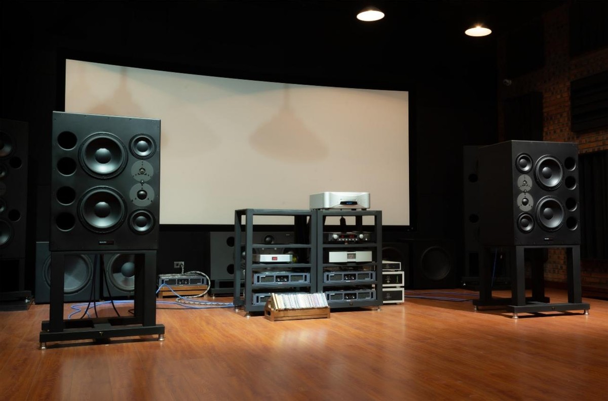 给大音响系统画龙点睛的高端线材--HANOWASIGNATUREEDITIONCABLE