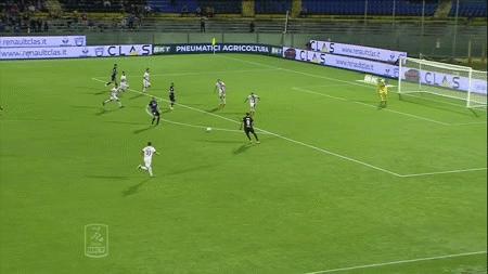 身高2米的前锋,身高2米的足球中锋