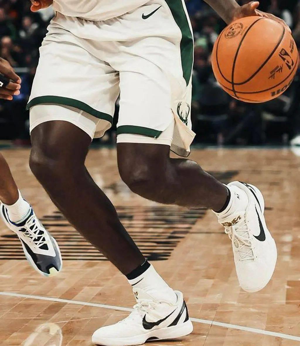 隐藏配色？又一双「黑人月Kobe6」来了！