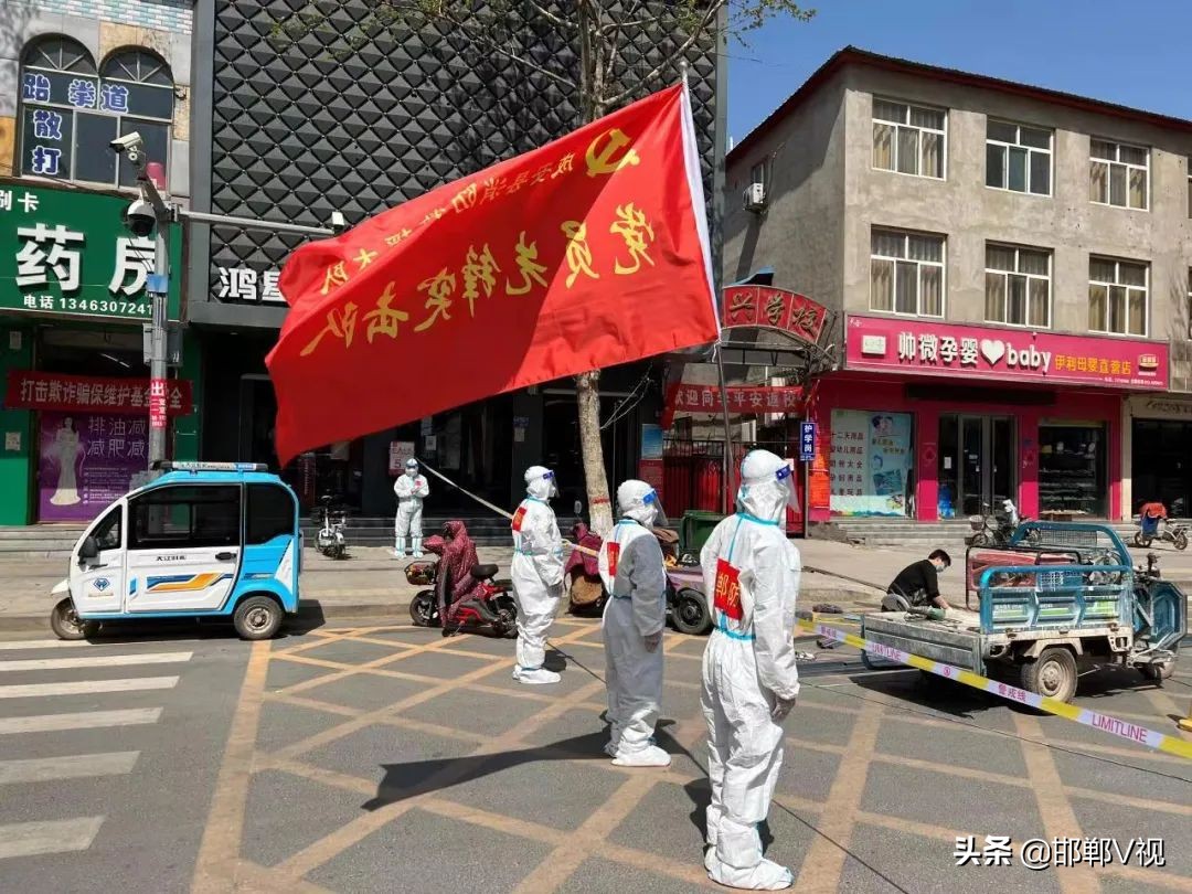 閭兏鎶楃柅鑻遍泟鐓х墖,閭兏鐤儏娴锋姤