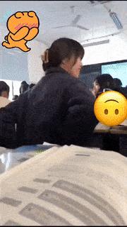 上课衣服穿反怎么办,上课忘记穿裤子该怎么办