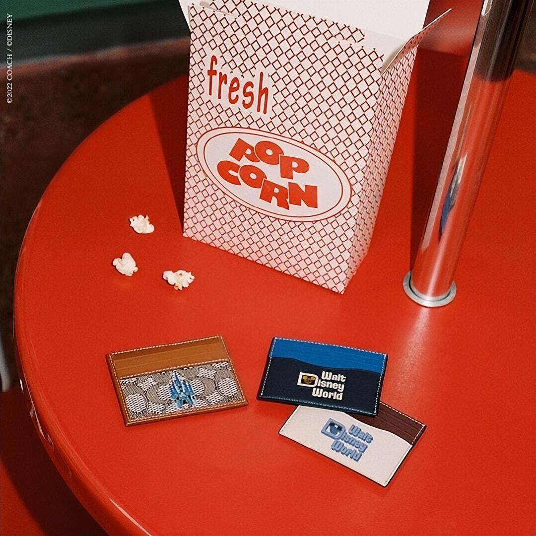 coach和迪士尼联名包米奇,coach双肩包迪士尼联名二手