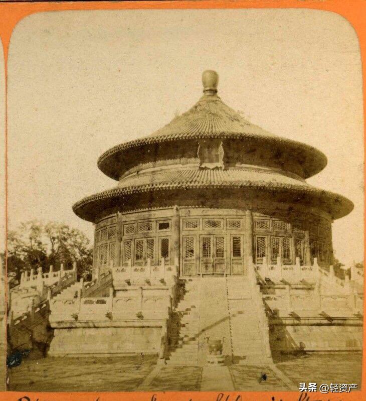 花楼女子媚态撩人，丰乳肥臀，30张真实影像惊艳时光