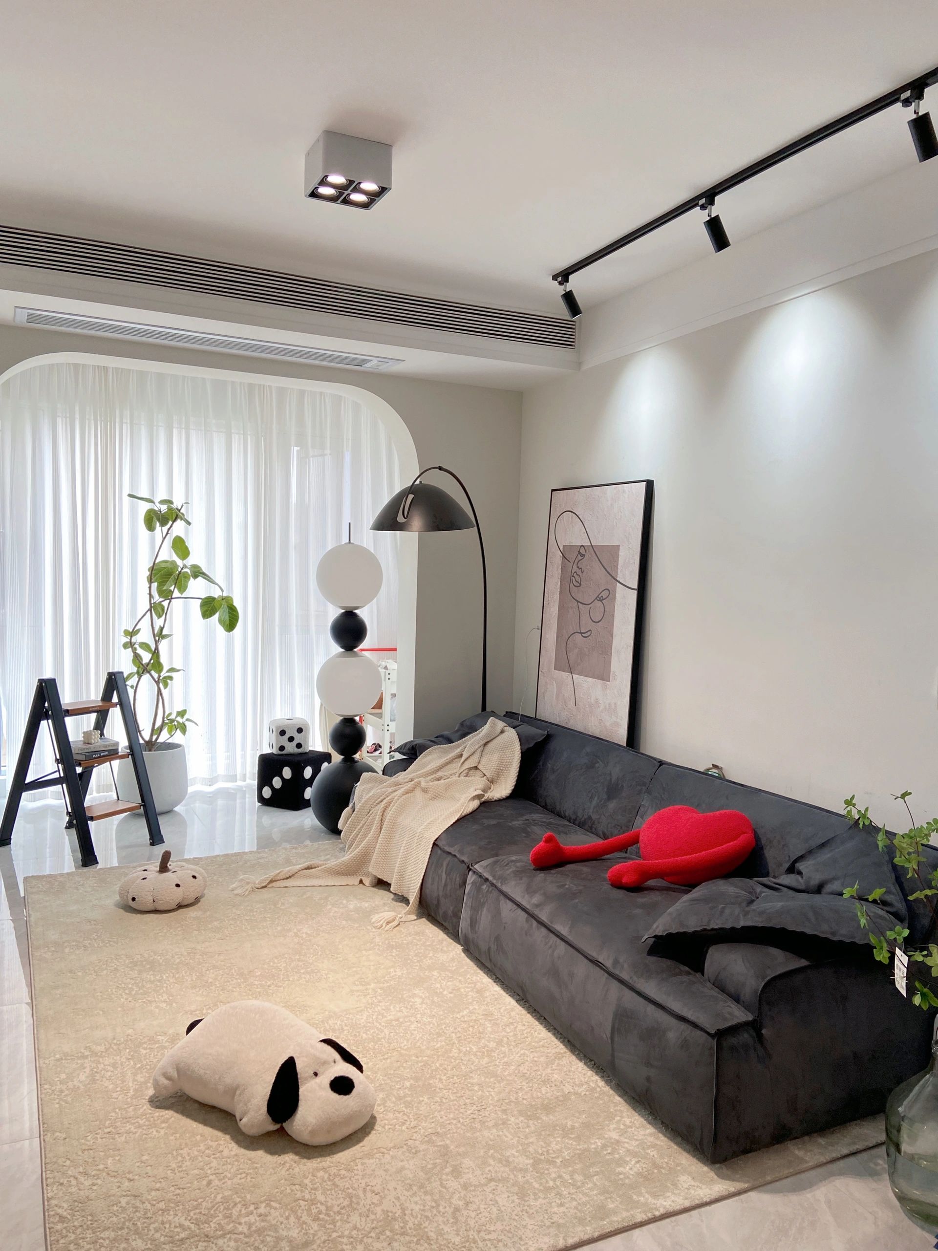 安徽女主晒出89㎡新家，因太会布置而走红，堪称“装修教科书”