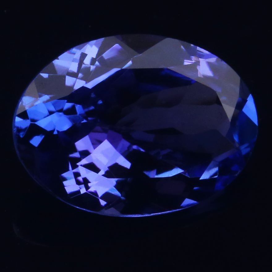 坦桑石和蓝宝石对比,坦桑石真假鉴别方法