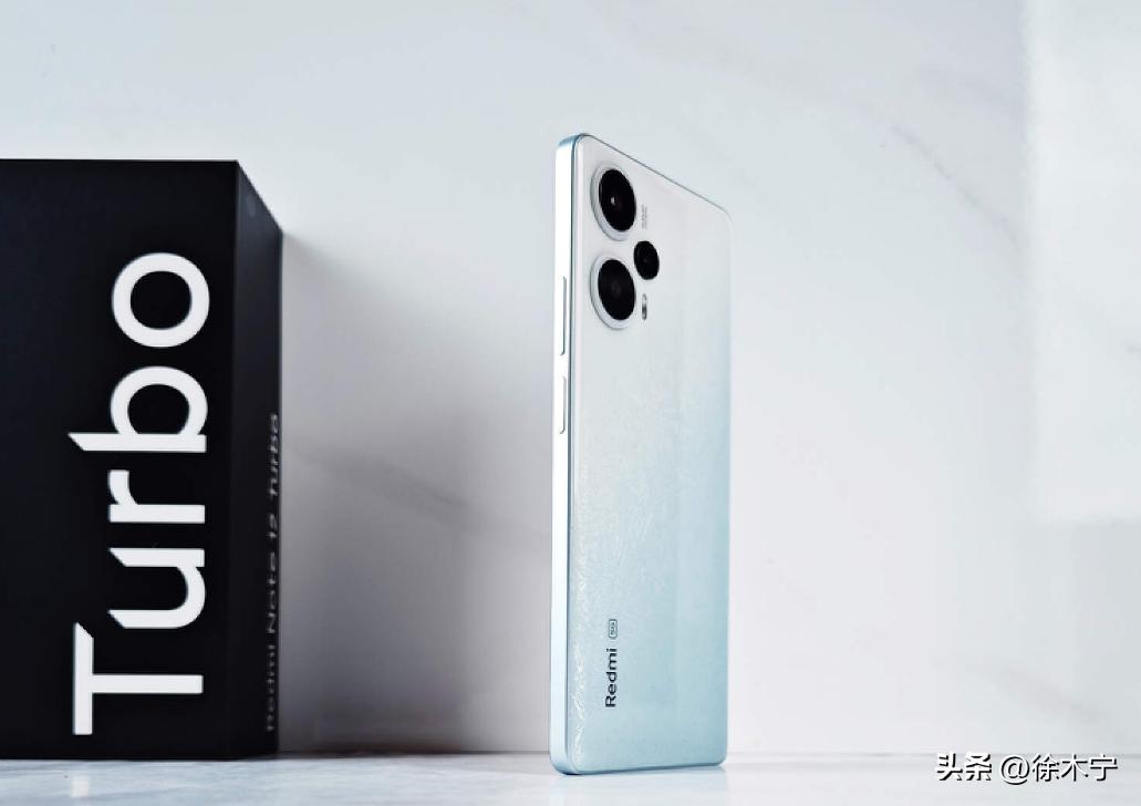 如果你对手机性能要求很高，但预算不高，这4款手机蒙眼入不会错