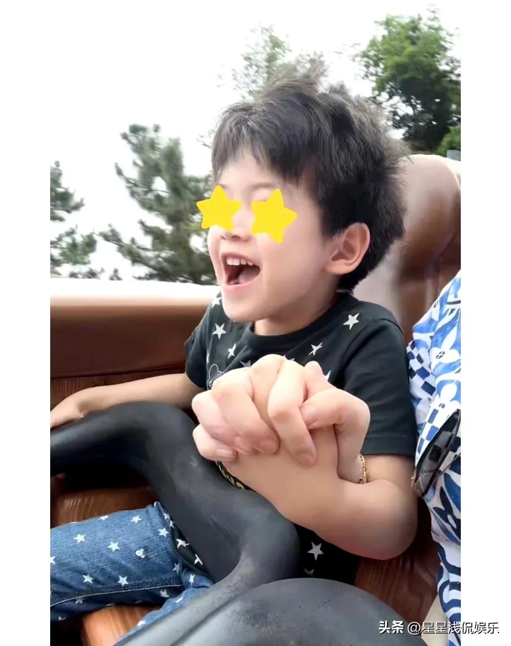 陈妍希带儿子去迪士尼,陈妍希机场带儿子