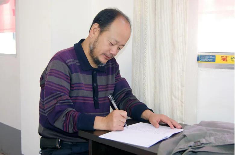 当代文学随笔散文集,文学随笔散文集