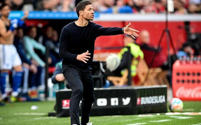 2-3上演狂飙！PK德甲第1高中锋，贡献1射1传的他，居然是后卫？