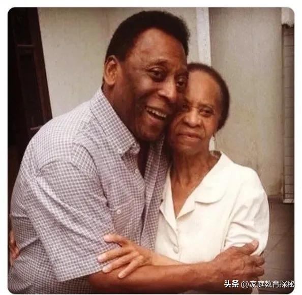 梅西马拉多纳贝利巅峰时刻对比,三球王和梅球王