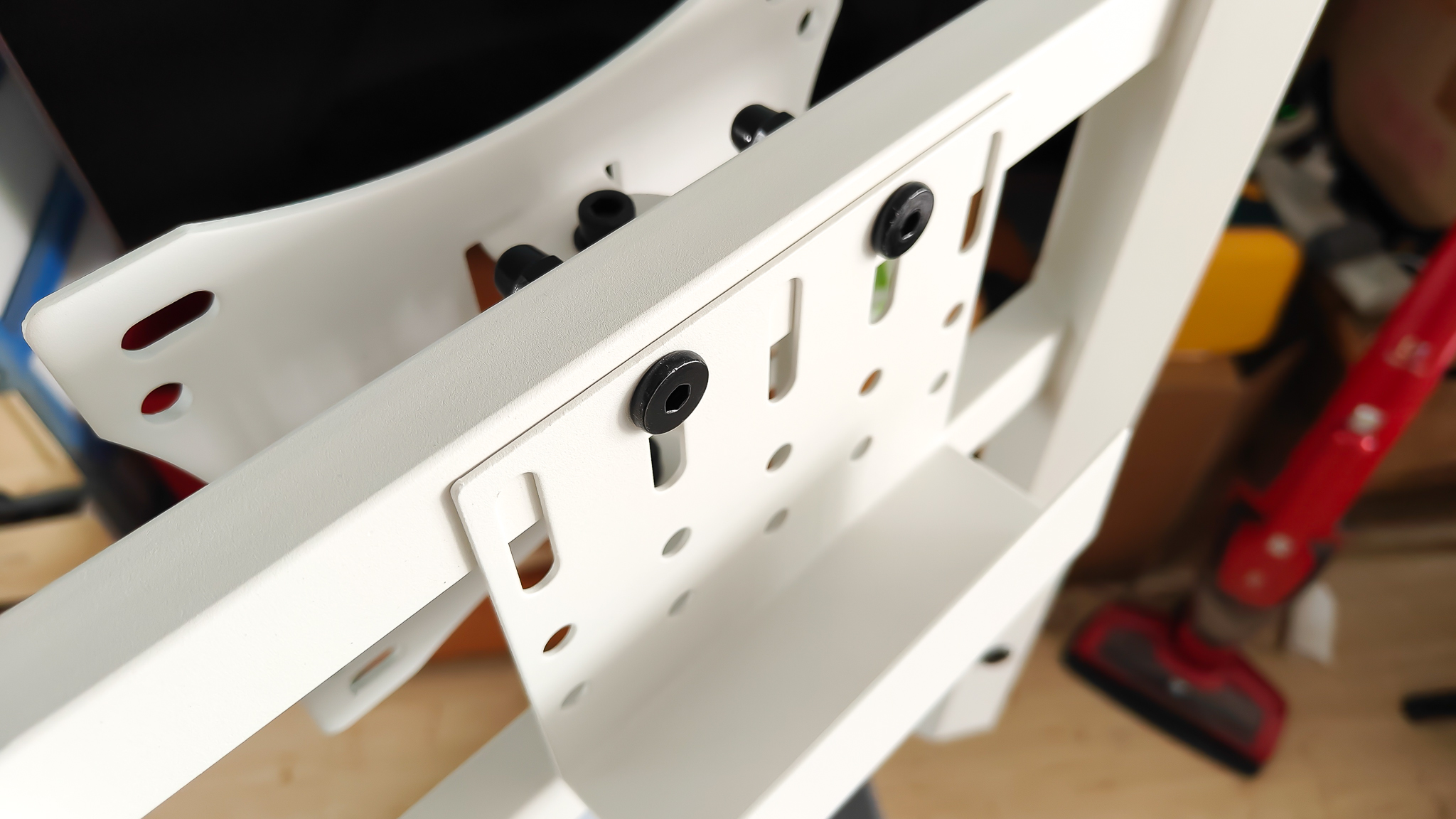 还在纠结电视用壁挂还是电视柜？有第三种方法！从此处处是C位