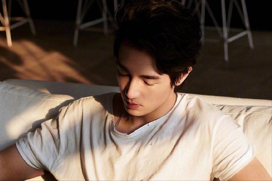 萧亚轩黄皓被曝复合,萧亚轩和黄皓恋情回顾