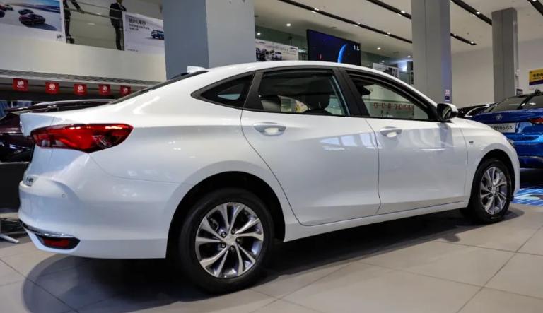 威朗pro与大众朗逸对比测试,威朗pro乐享版和朗逸1.5l自动舒适