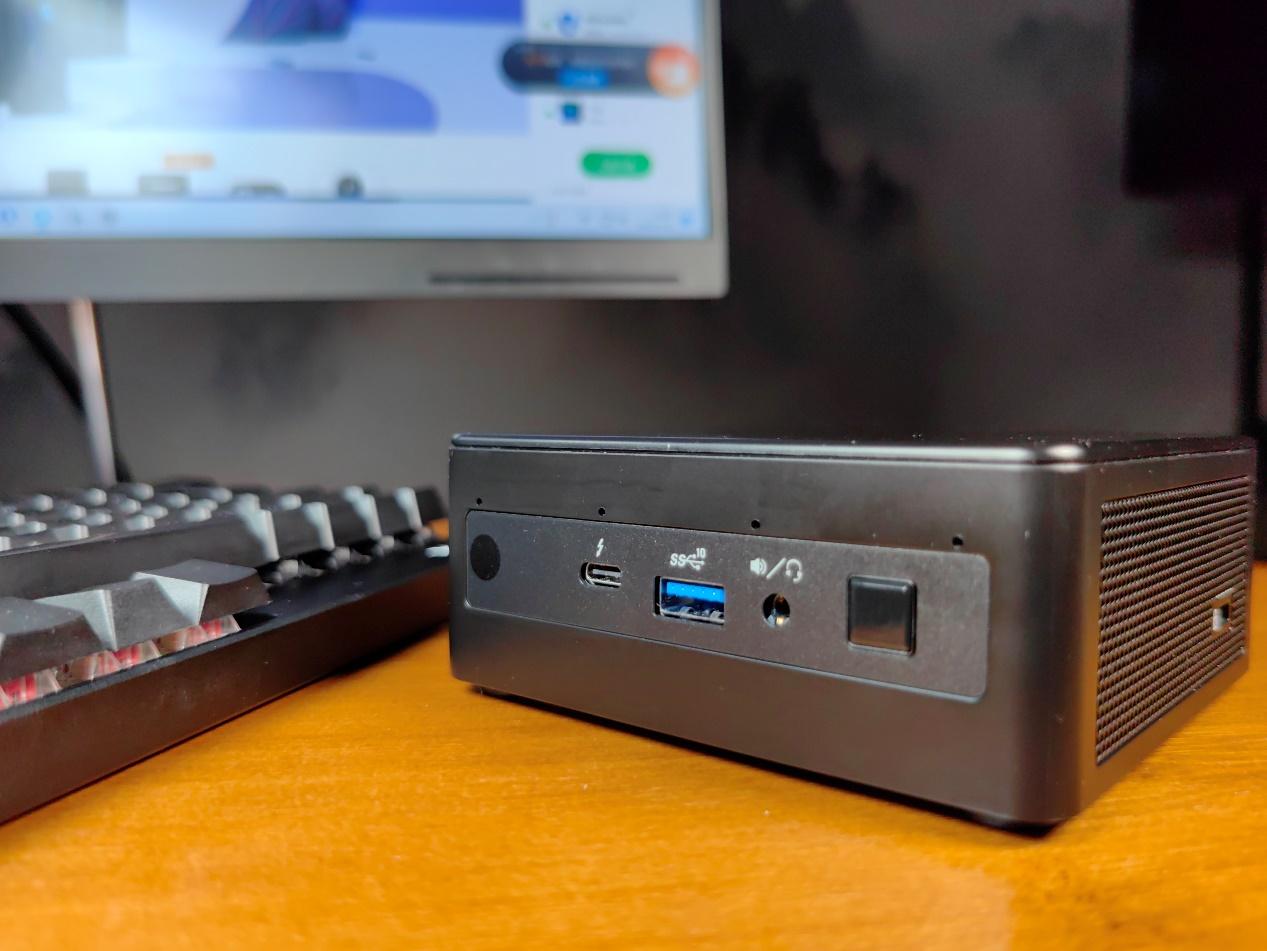 打造移动办公新形态？四个要点教你选对小主机