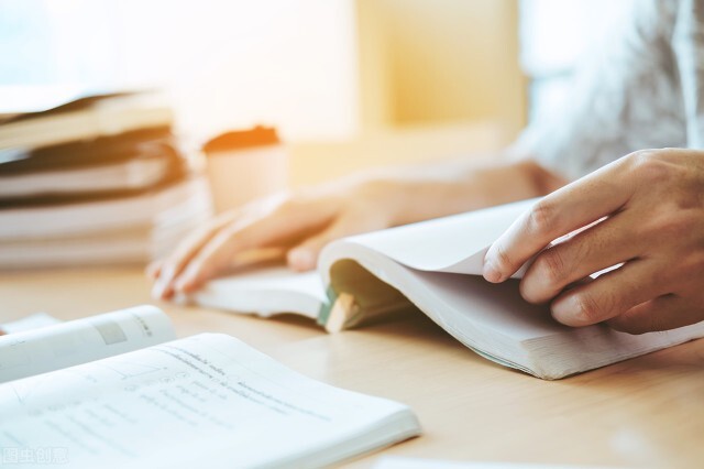 在自媒体的道路上你坚持下去了吗,自媒体之路你会一直坚持下去吗