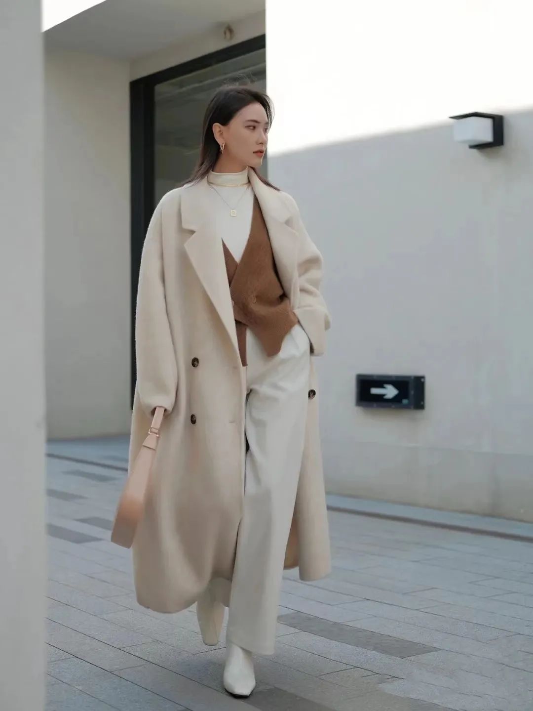 显瘦垂感阔腿慵懒风裤,阔腿裤垂坠感显腿细牛仔裤