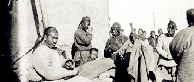 1939年*荣臻聂**带领队伍来到野三坡，村民：你们是反清复明的队伍吗