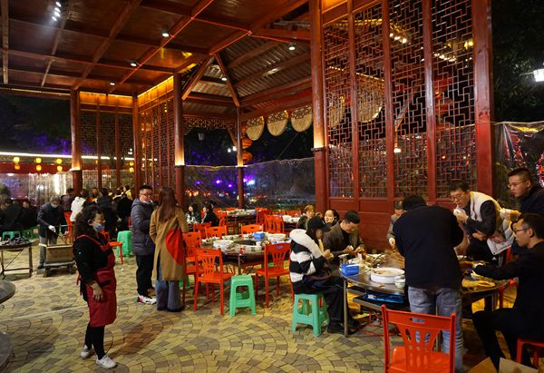 吃地道大草原烤全羊,坝上草原美食烤全羊