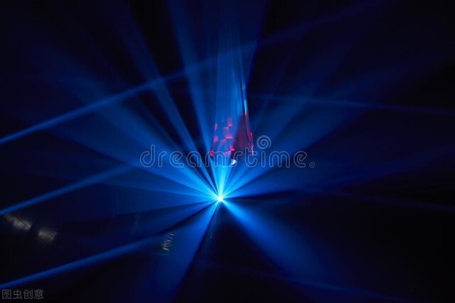 居里夫人说自信是一切成功的基石,居里夫人对科学执着吗