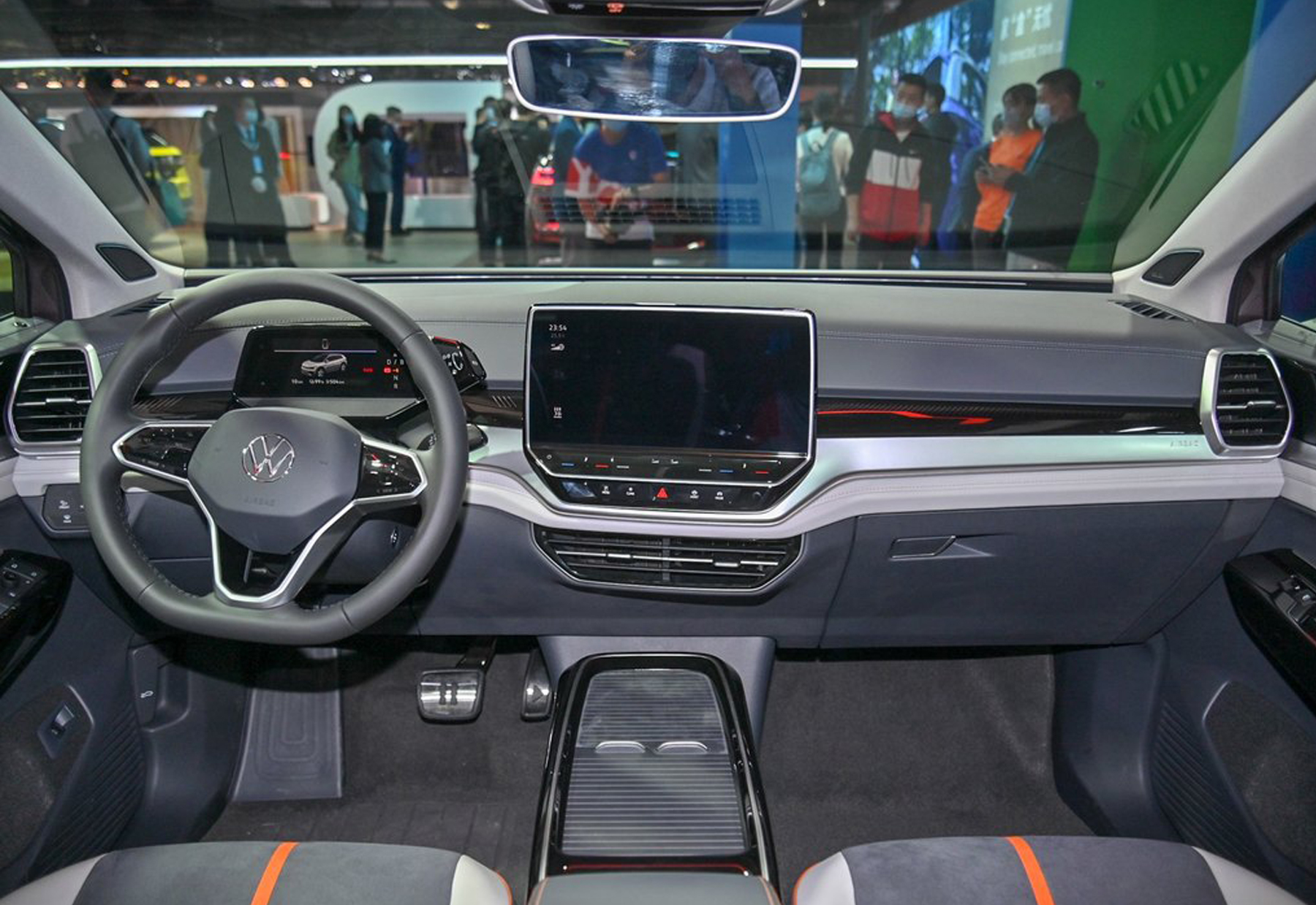 ID.6CROZZ有自己的德国安全基因