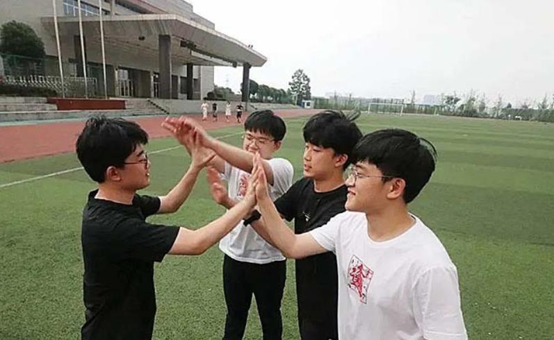 浙江31岁女子产四胞胎,湖南妇女生下八胞胎是否真实