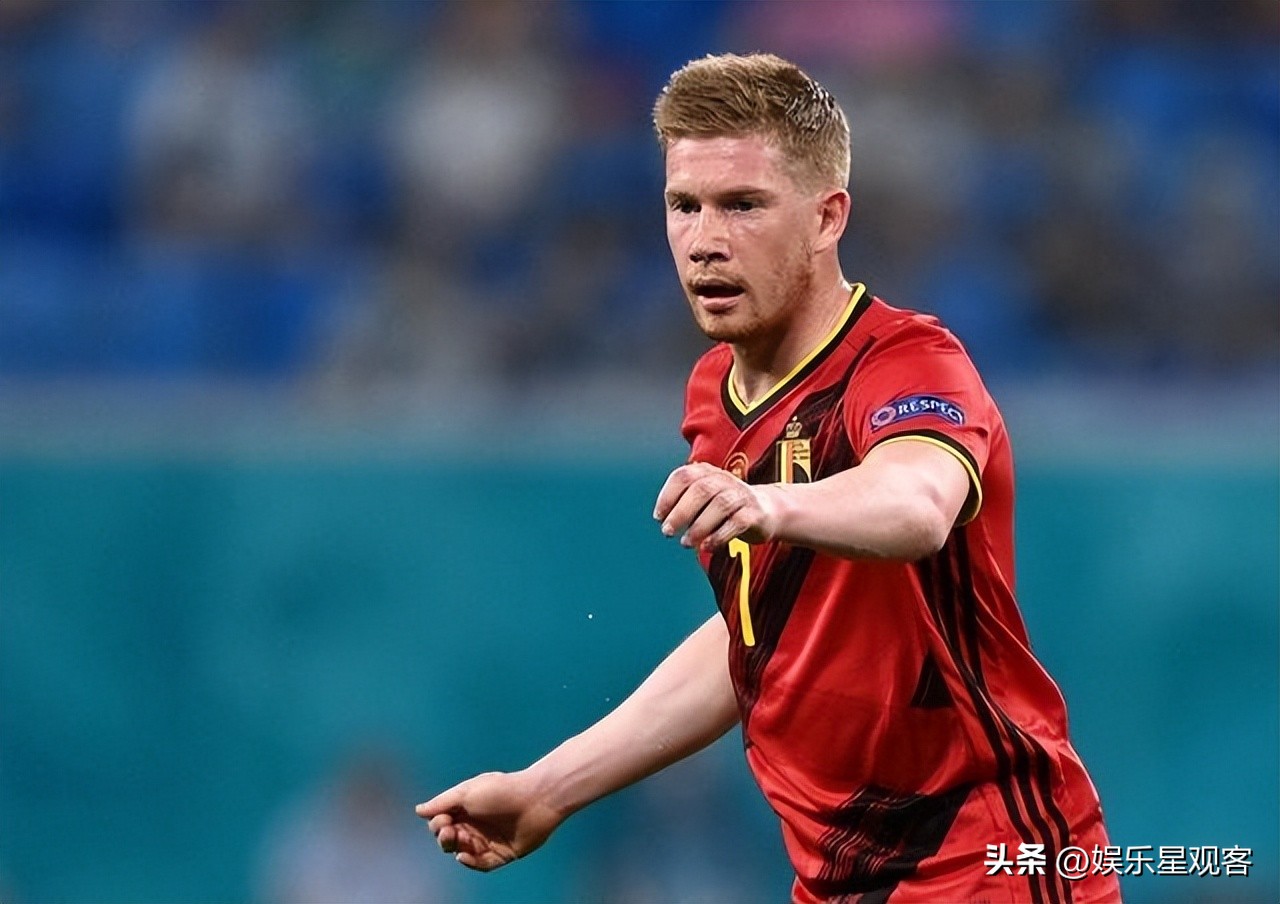 足坛各个最高荣誉,现役足坛收入最高的前十名球员