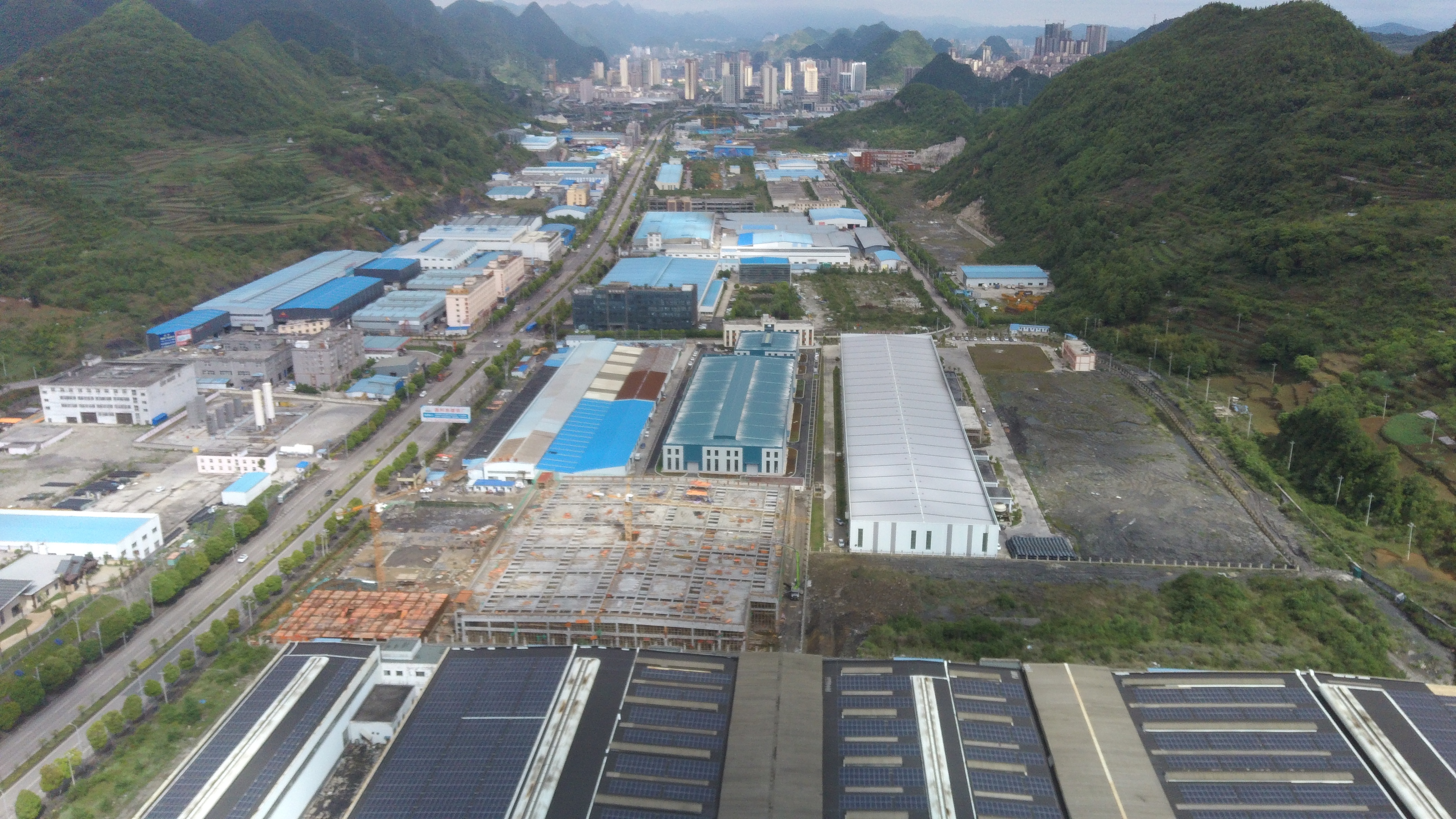 六盘水高新区组织19家企业60余个产品参加2022年六盘水工业产品产销对接会