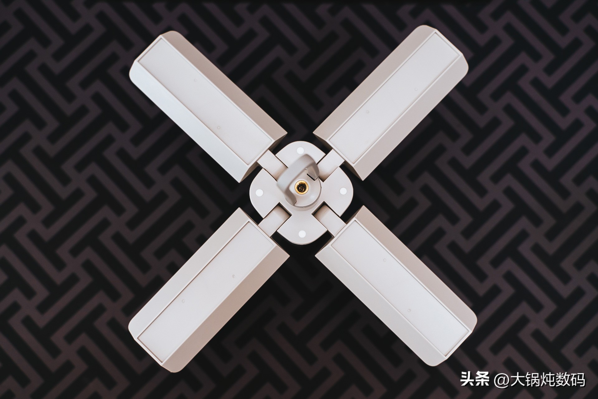 多功能露营灯实用推荐,多功能露营灯怎么选