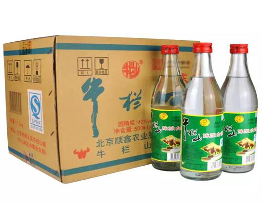 十多块的牛栏山，明明是勾兑酒，销量却年销百亿，为何备受推崇？