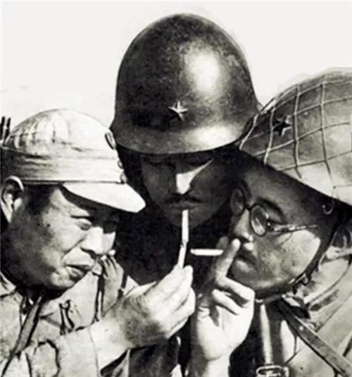 香烟对侵华日军到底有多重要？抽光了配给除了到处抢还拿军需品换