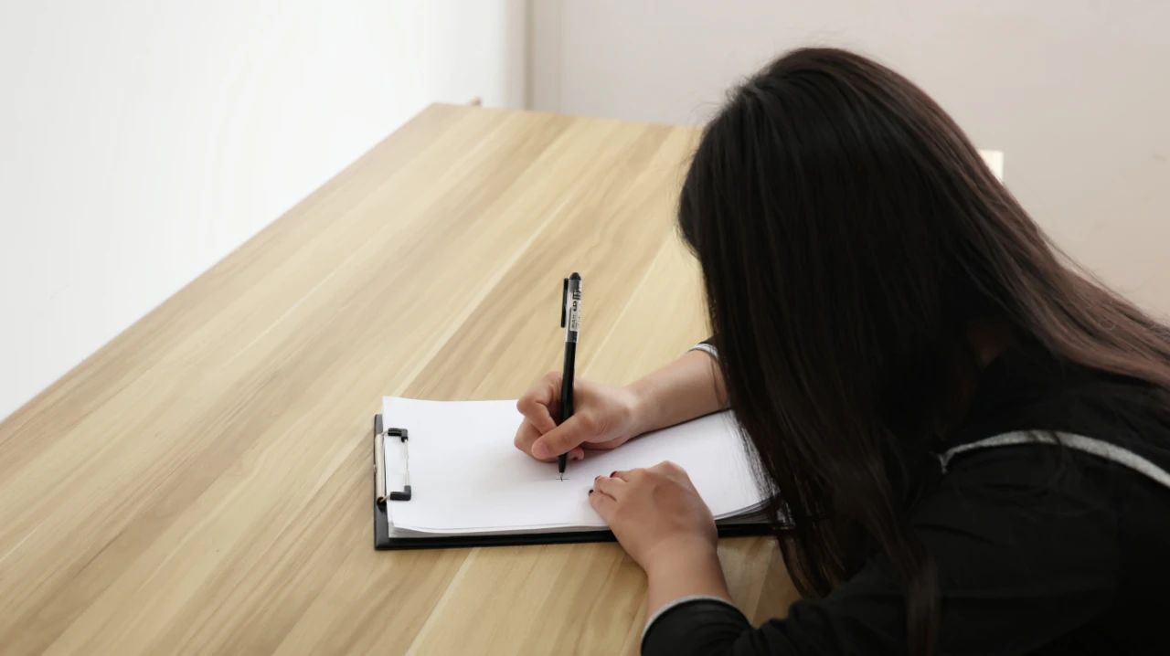 脖子颈椎不舒服去医院会怎么治,脖子一侧不舒服警惕四种病