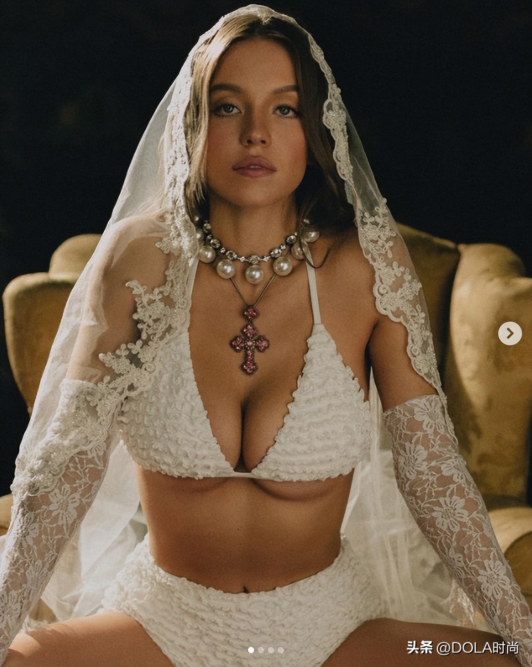 SydneySweeneyxFrankies2023比基尼系列，夏天变得更加火热