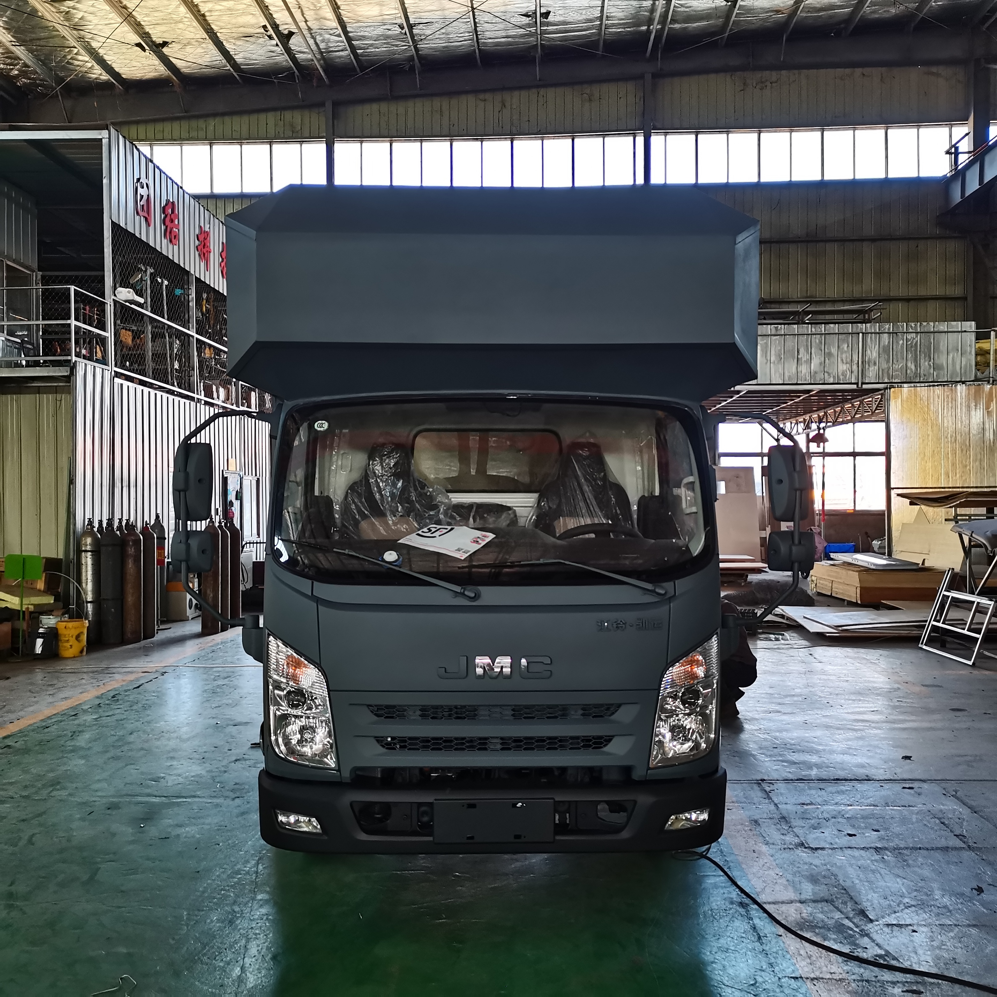 依维柯轻卡房车,c型房车依维柯与大通v80