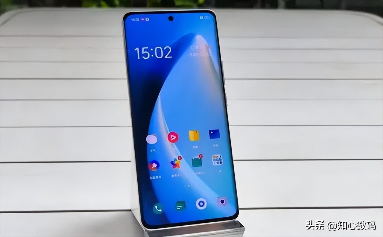 realme新千元机曝光颜值堪比旗舰,realme下半年千元机