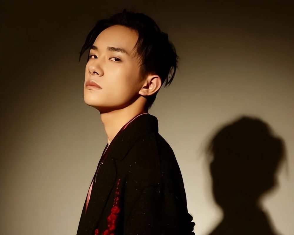 易烊千玺新专辑倒计时1天,易烊千玺今年将发新专辑在哪买