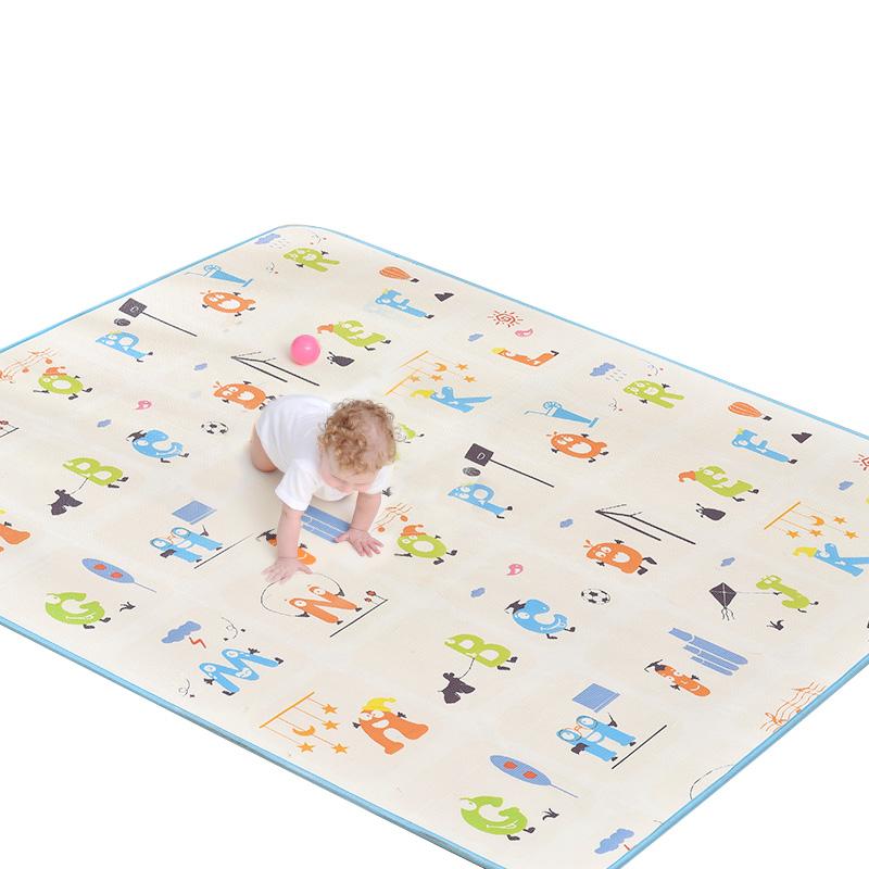 孩子喜欢爬来爬去怎么办,孩子喜欢趴地上玩衣服脏怎么办