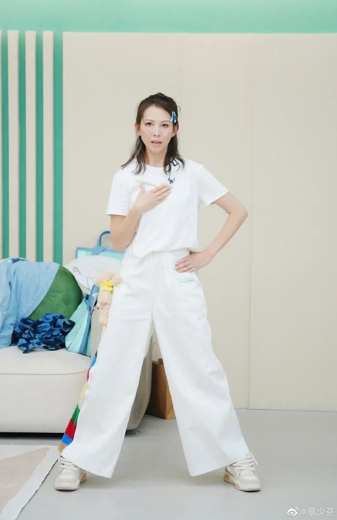 徐怀钰能不能重现王心凌的爆火,徐怀钰乘风破浪的姐姐和王心凌