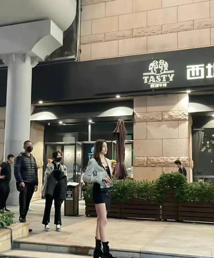 关晓彤壮吗,关晓彤长得壮