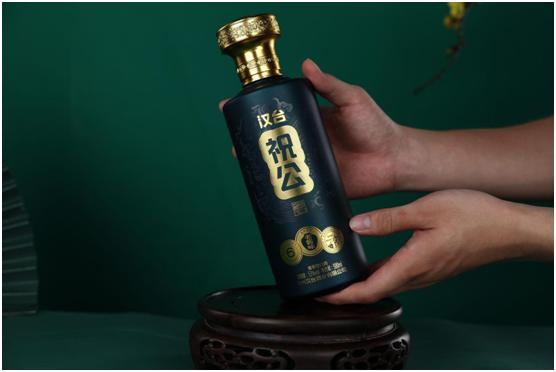 酿酒每斤酒成本多少,纯粮食酿酒一斤白酒成本有多少呢