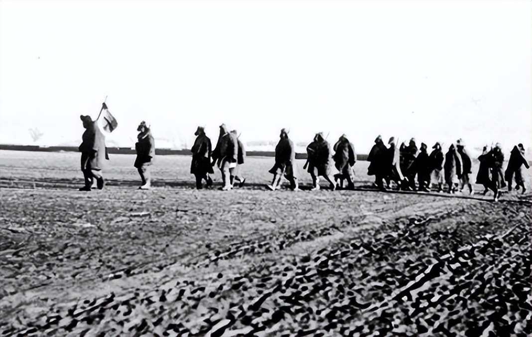 特工女儿回忆：长大才知，1931年那晚，母亲为何深夜要求女儿跳舞