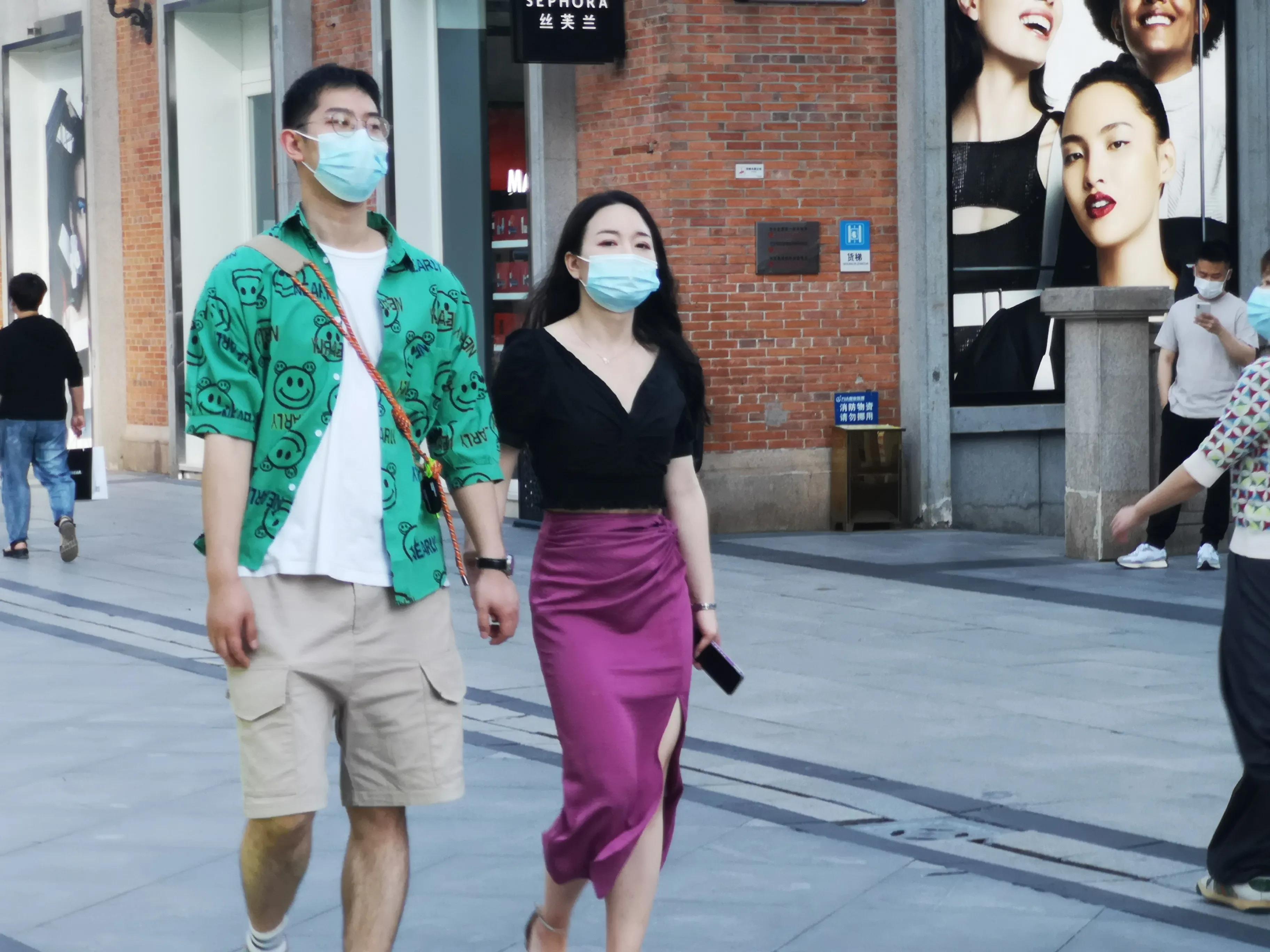 武汉恢复日常活力街头生活,武汉人回归正常生活更有信心