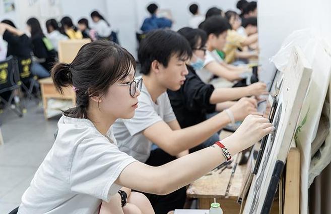 广州画室专业排名前十,广州画室色彩较好的是什么画室