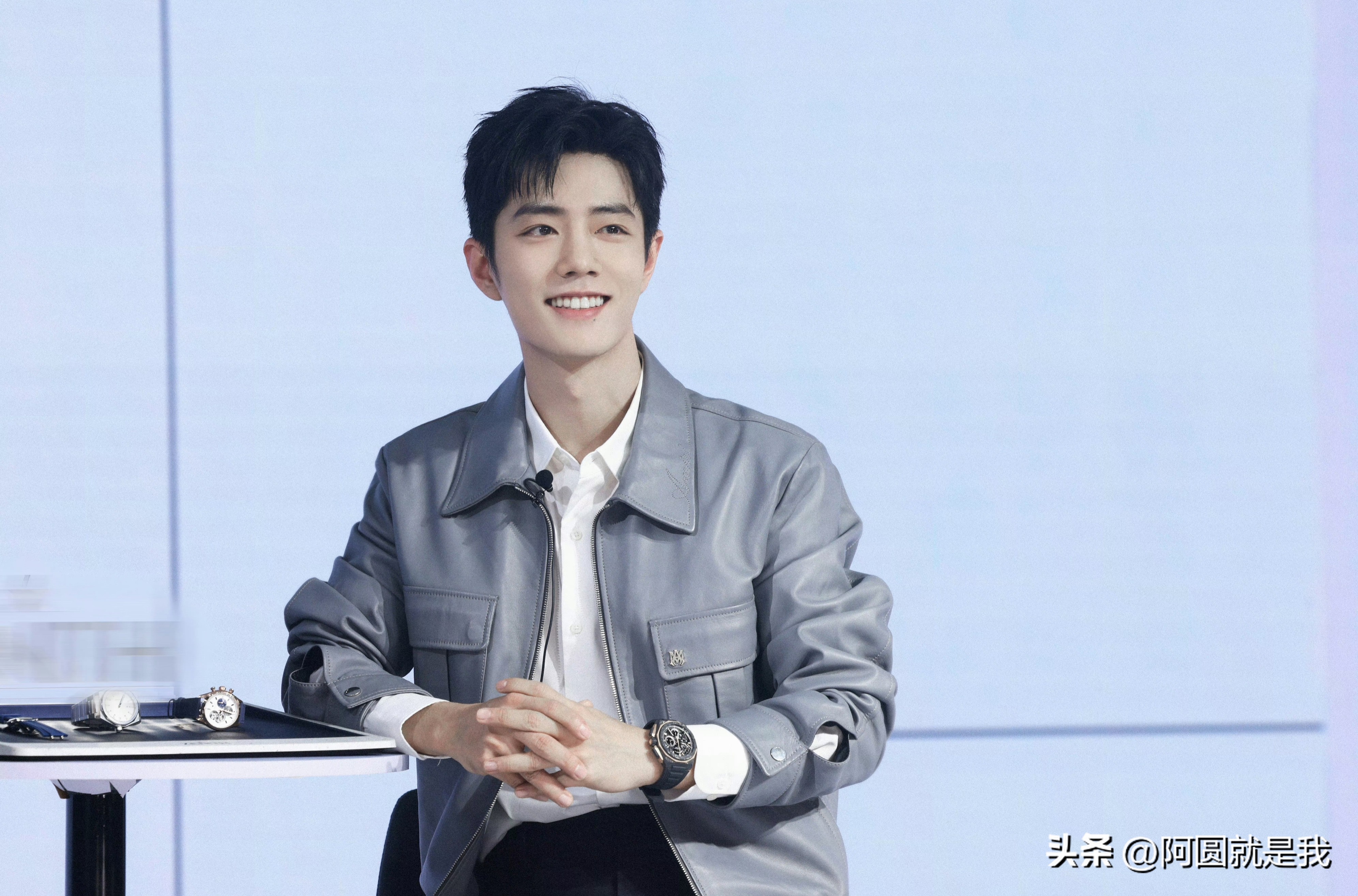 肖战被时尚杂志拍封面,肖战登时尚芭莎封面人物