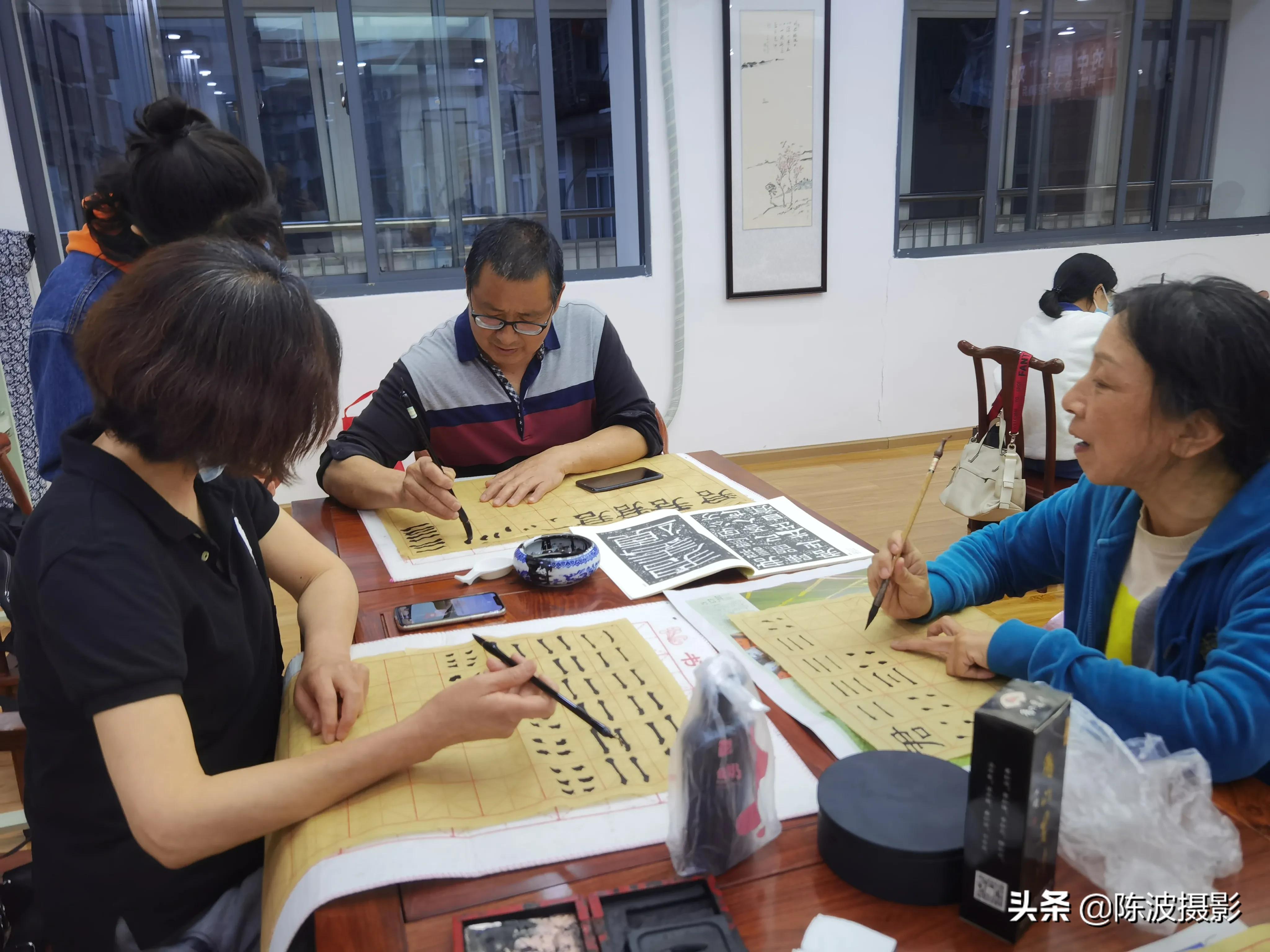 陈波行草书,名家隶书张迁碑教学视频